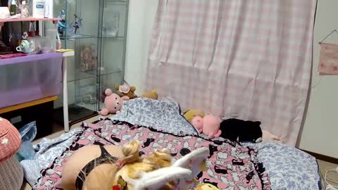 Snapshot of june999bunny chatting on 12.25.24 june999bunny online show from 12.25.24