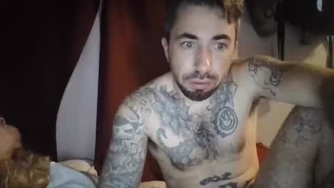 Snapshot of juneswallows chatting on 11.10.25 juneswallows online show from 11.10.25