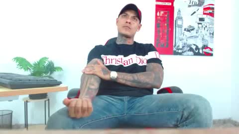 juniior_333 online show from 11.25.25