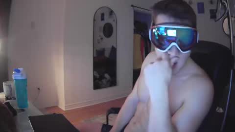 Snapshot of juniormadison69 chatting on 02.03.25 Junior Madison online show from 02.03.25