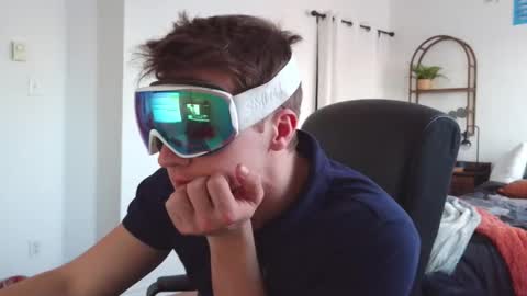 Snapshot of juniormadison69 chatting on 02.21.25 Junior Madison online show from 02.21.25