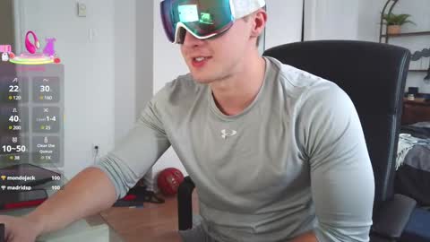 Snapshot of juniormadison69 chatting on 03.01.25 Junior Madison online show from 03.01.25