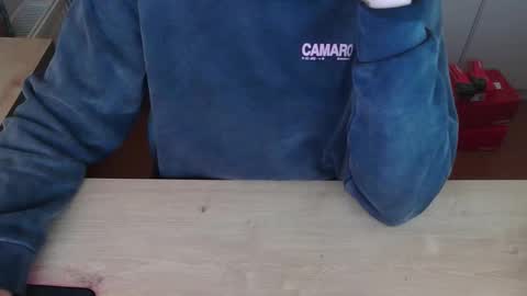 Snapshot of junk2711 chatting on 10.11.25 junk2711 online show from 10.11.25