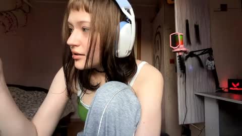 Elizabeth online show from 04.10.26