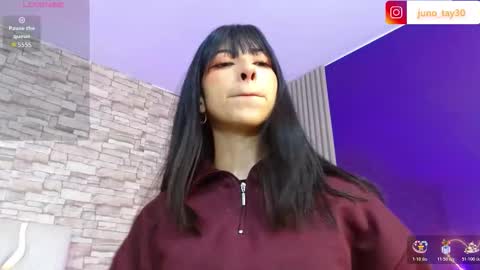 Snapshot of juno_tay chatting on 10.23.25 JUNO online show from 10.23.25