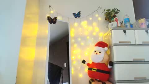 junovaughn online show from 12.20.25