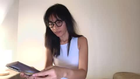 junovaughn online show from 04.09.26