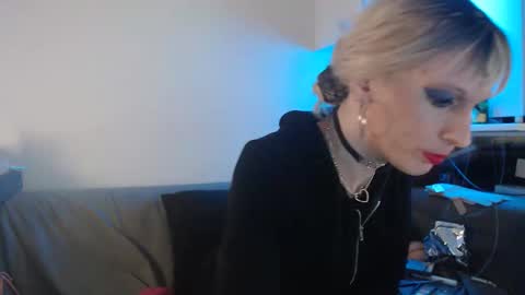 jussijustmust online show from 02.05.26