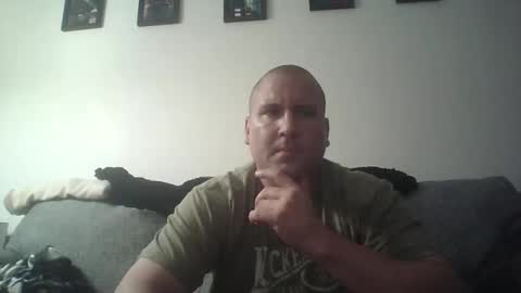 Snapshot of just1more5 chatting on 05.11.26 just1more5 online show from 05.11.26