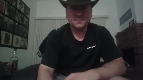 Snapshot of just1more5 chatting on 05.18.26 just1more5 online show from 05.18.26