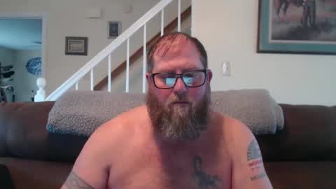 Snapshot of justaguyandnaked chatting on 12.31.24 justaguyandnaked online show from 12.31.24