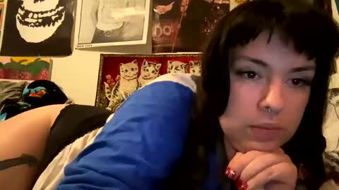 Snapshot of justalittlewetnow chatting on 02.11.25 justalittlewetnow online show from 02.11.25