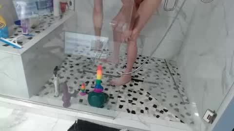 Snapshot of justaskforbiga chatting on 10.27.25 Tohiptwoquit online show from 10.27.25