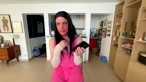 justinenuisette online show from 02.07.25