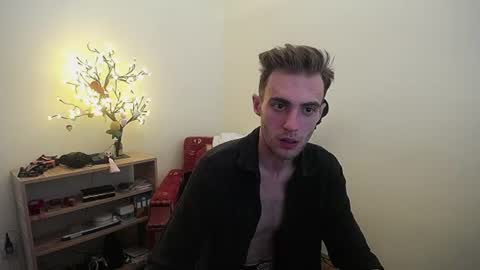 Hologram Guy online show from 06.30.26
