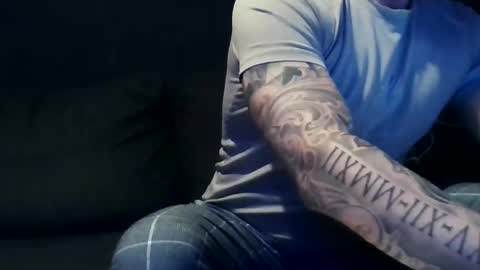 Snapshot of justmehere077 chatting on 02.21.25 justmehere077 online show from 02.21.25