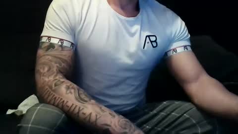 Snapshot of justmehere077 chatting on 03.08.25 justmehere077 online show from 03.08.25