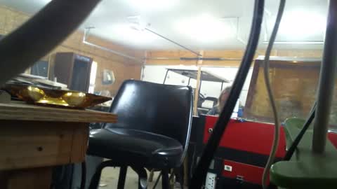 Snapshot of justmeohio chatting on 10.24.25 justmeohio online show from 10.24.25