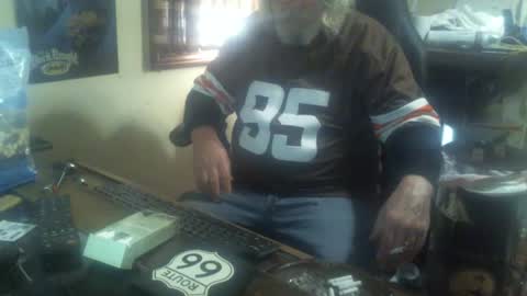 Snapshot of justmeohio chatting on 10.26.25 justmeohio online show from 10.26.25