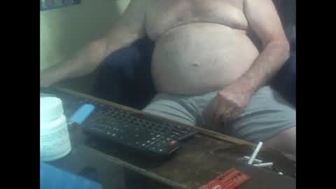 Snapshot of justmeohio chatting on 12.18.25 justmeohio online show from 12.18.25