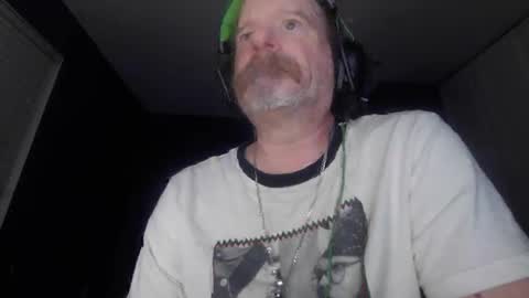 Snapshot of justmetool chatting on 11.16.25 Tool online show from 11.16.25