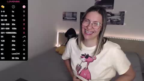 Julie online show from 11.22.25