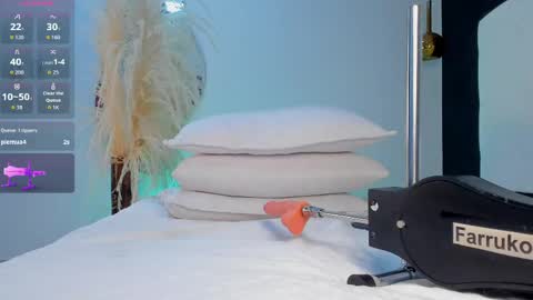 justmolly_ online show from 05.20.26
