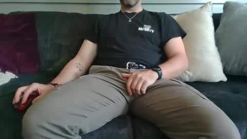 Snapshot of k00fler_08 chatting on 05.27.26 koof online show from 05.27.26