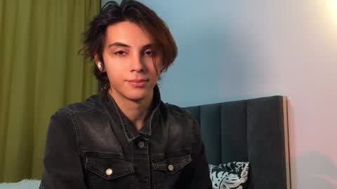 Snapshot of k0sta_32 chatting on 01.17.25 k0sta online show from 01.17.25