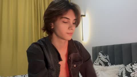 Snapshot of k0sta_32 chatting on 01.22.25 k0sta online show from 01.22.25