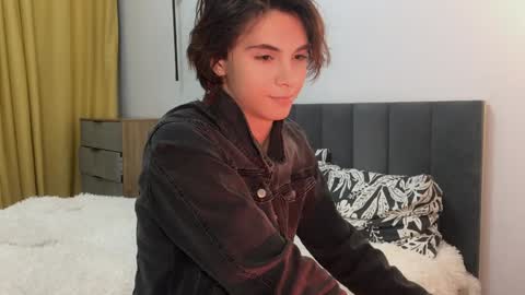 Snapshot of k0sta_32 chatting on 01.24.25 k0sta online show from 01.24.25