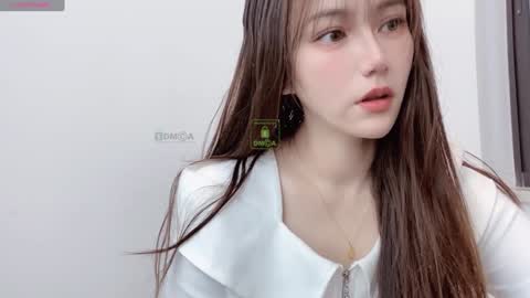 Snapshot of k1999_kimikooo chatting on 12.19.24 kooo online show from 12.19.24