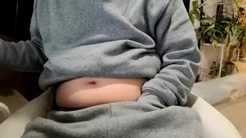 Snapshot of k_e_n_0555 chatting on 12.14.25 KI e697a5e69cac online show from 12.14.25