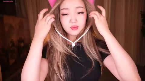 Snapshot of k_kimikooo chatting on 06.28.26 Amely online show from 06.28.26