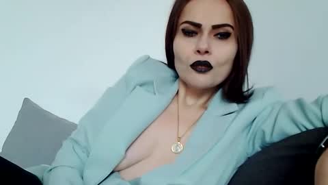 k_queen36 online show from 12.18.25