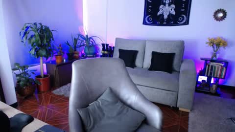 Snapshot of kaariyn_ chatting on 03.12.25 Carym online show from 03.12.25