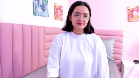 Snapshot of kae_styles chatting on 10.07.25 Kyelie online show from 10.07.25