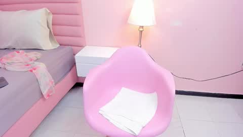 Snapshot of kae_styles chatting on 10.30.25 Kyelie online show from 10.30.25