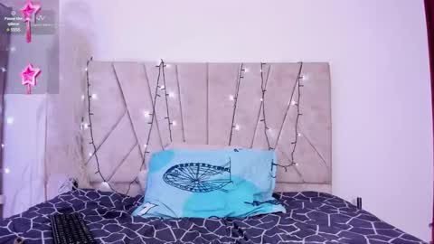 Snapshot of kaelaa18 chatting on 12.23.24 Kaela online show from 12.23.24