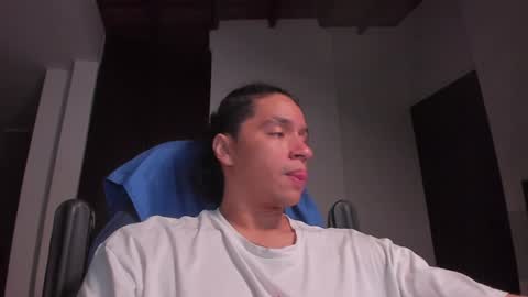 kai_herectix online show from 12.11.24