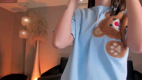 Kaia Ferreira online show from 11.17.25