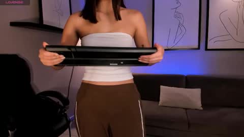 Kaia Ferreira online show from 11.30.25