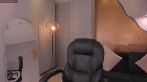 Kaia Ferreira online show from 01.17.26