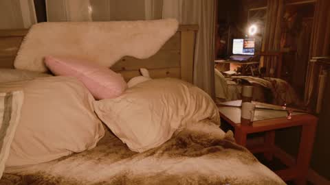 Snapshot of kaileeshy chatting on 01.15.26 Kailee Smile online show from 01.15.26