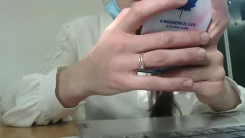 Snapshot of kairastar chatting on 04.21.26 Milana online show from 04.21.26