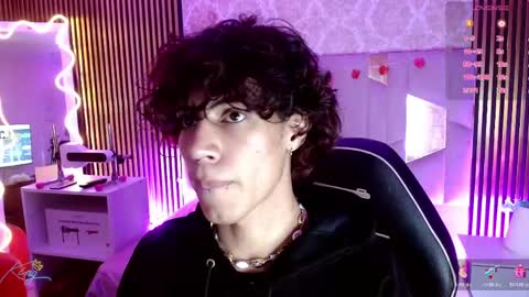Snapshot of kaisage_tay chatting on 04.14.26 kaisage_tay online show from 04.14.26