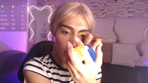Snapshot of kaisage_tay chatting on 05.05.26 kaisage_tay online show from 05.05.26