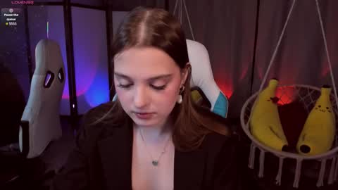 Snapshot of kaisajenner chatting on 11.14.25 Kaisa online show from 11.14.25