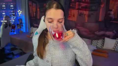 Snapshot of kaisajenner chatting on 11.30.25 Kaisa online show from 11.30.25