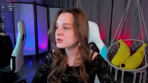 Snapshot of kaisajenner chatting on 12.16.25 Kaisa online show from 12.16.25